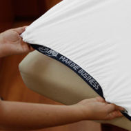 Lenzuolo Elastico F Bianco:  Il lenzuolo elastico regolabile si adatta perfettamente al tuo letto qualsiasi sia la forma del materasso.