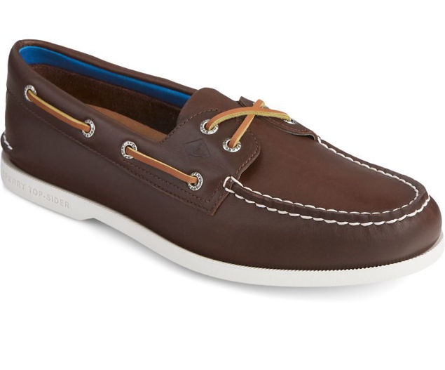 Questo paio di Sperry presenta la nostra pelle pieno fiore, lacci in pelle grezza e un design a 2 occhielli,  una suola ancora più elastica con un comfort leggero come l'aria.