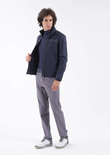 Giacca Chervò. Design asciutto e materiali leggeri, Mercurio è una giacca per l'uomo pensata per i primi freddi.